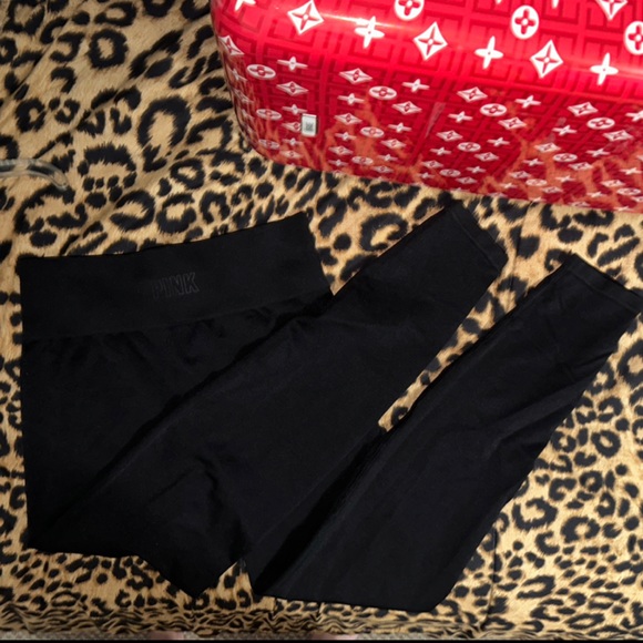 💖Offers accepted! Victoria’s Secret Pink - Picture 3 of 4